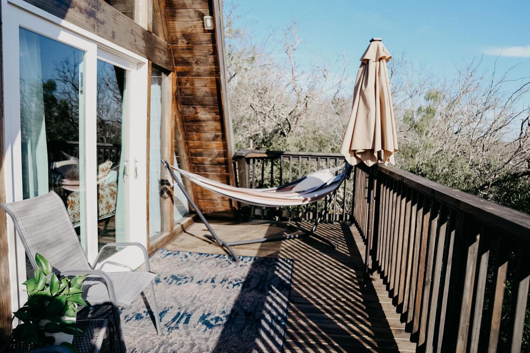 The Maverick: A-Frame W/ Hammock And Tree Top View New Braunfels Kültér fotó